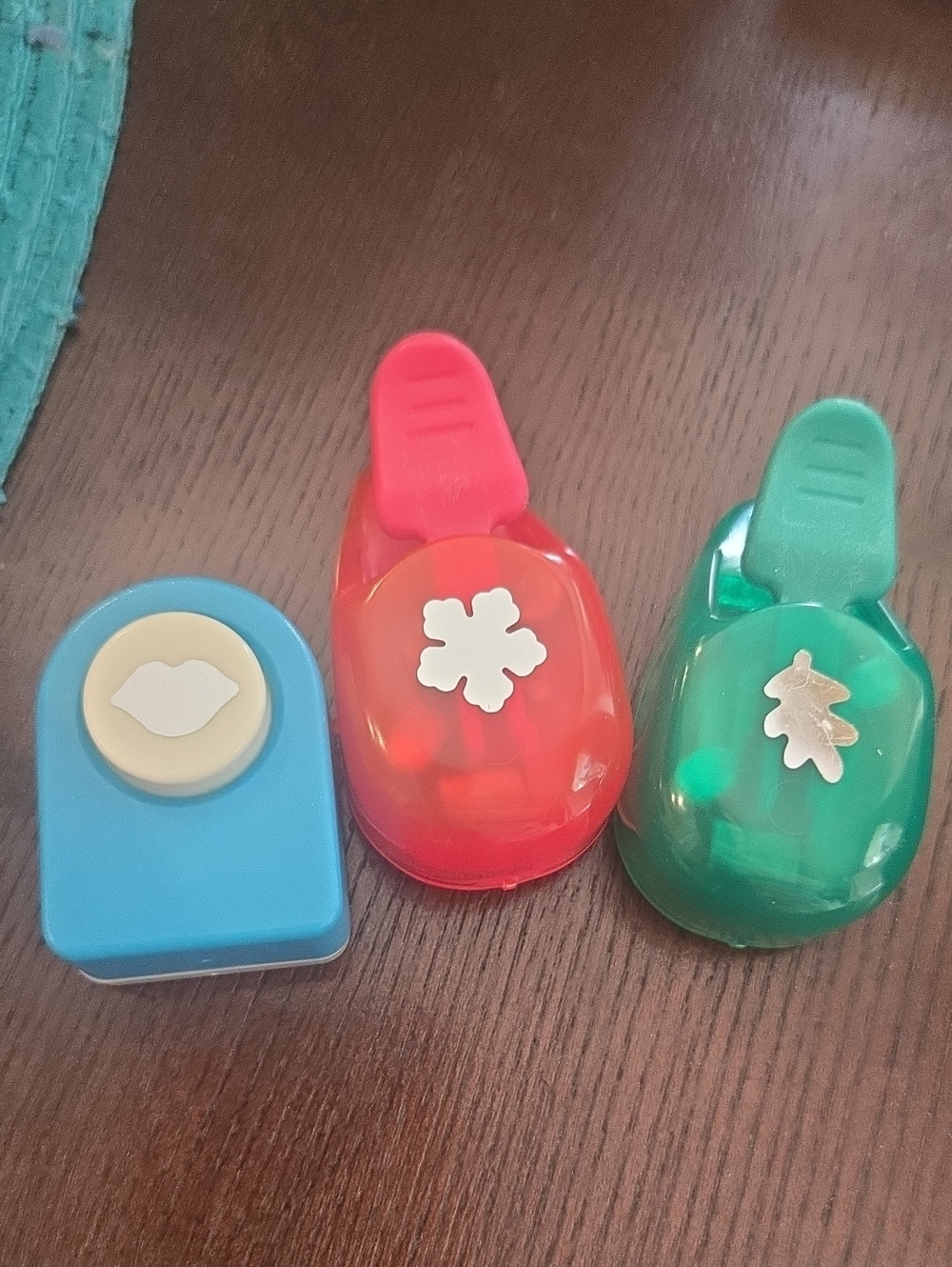 Assorted Craft Paper Punch Set - Red, Green, Blue